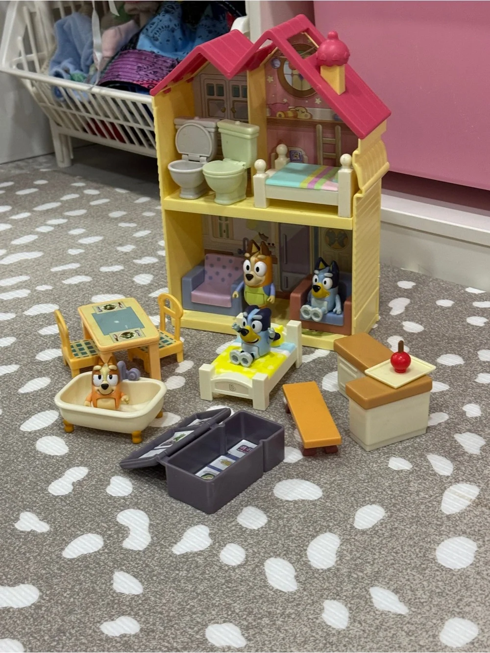 BLUEY Dollhouse playset furniture accessories bingo beds potty figurines toy
